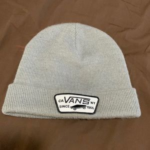 Gray vans hat